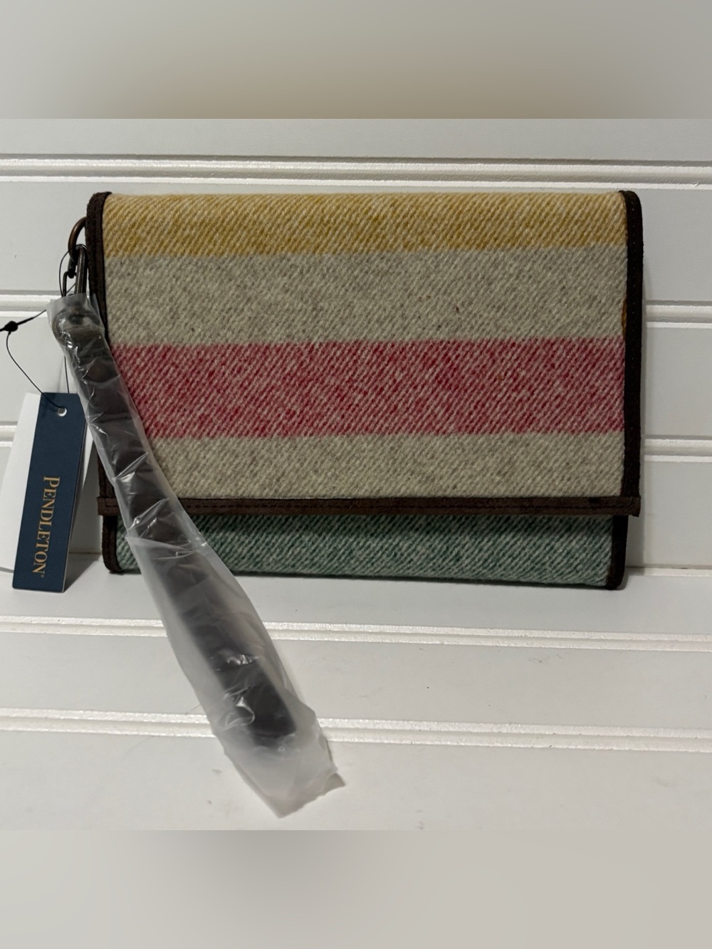 PENDLETON National Park Glacier Stripe Smartphone 100% Virgin Wool Wallet  NEW